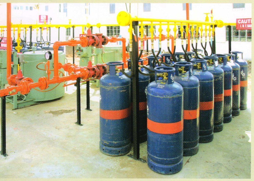 Gas Manifold System For Gas Bank